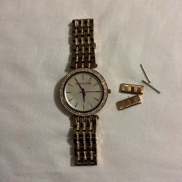 Michael Kors Watch - Picture 3 of 5